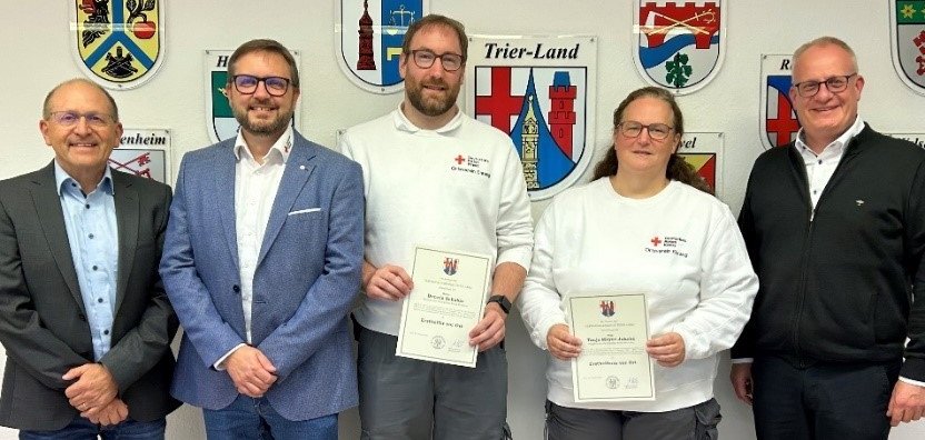 First Responder - Gruppenbild Urkundenübergabe