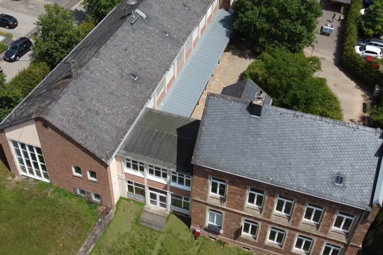 Grundschule Kordel von oben Grundschule Kordel aus der Vogelperspektive