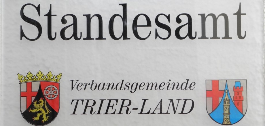 Hinweisschild Standesamt Trier-Land